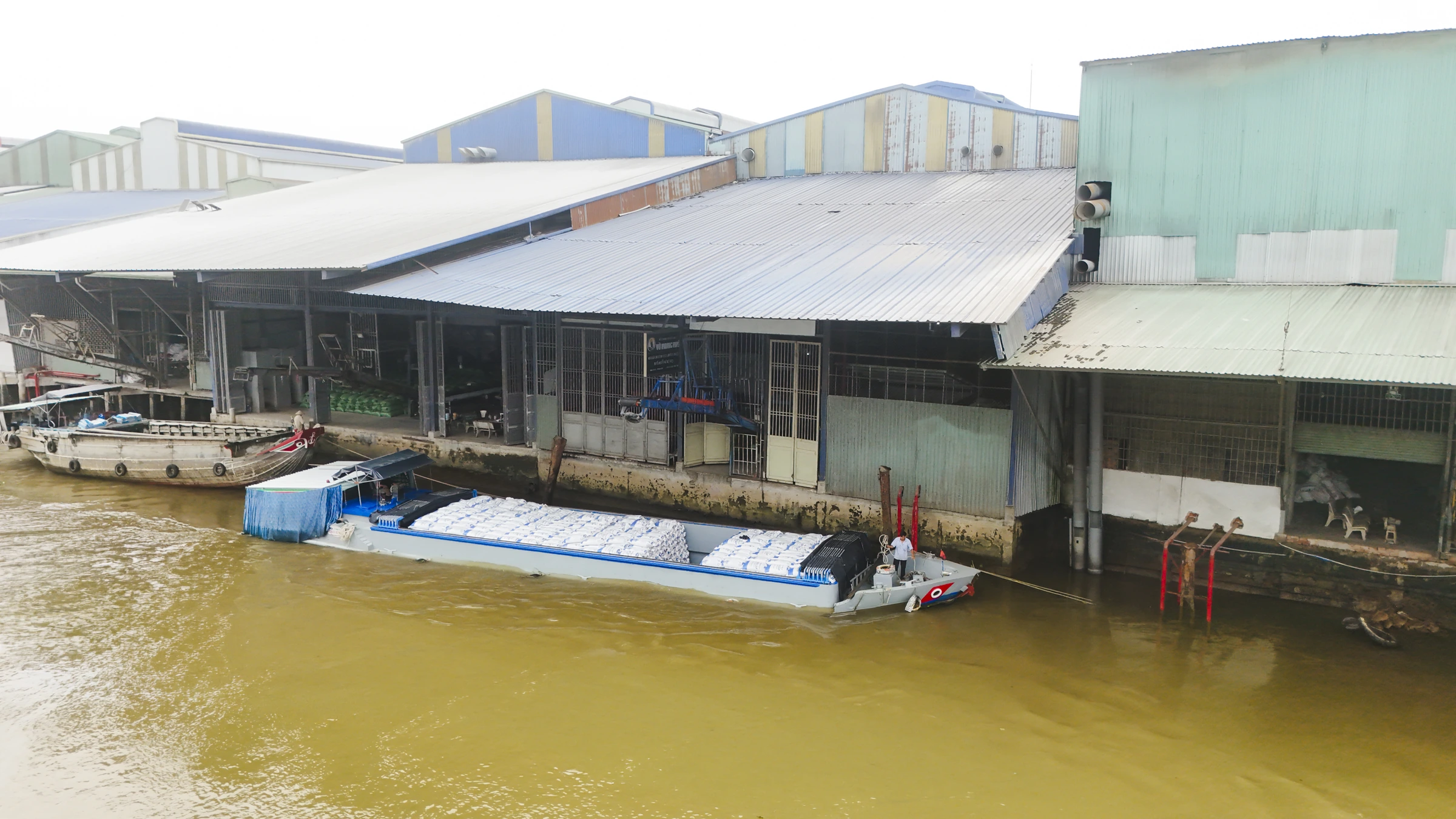 Waterfront factory transport facilities from the supplied company archive