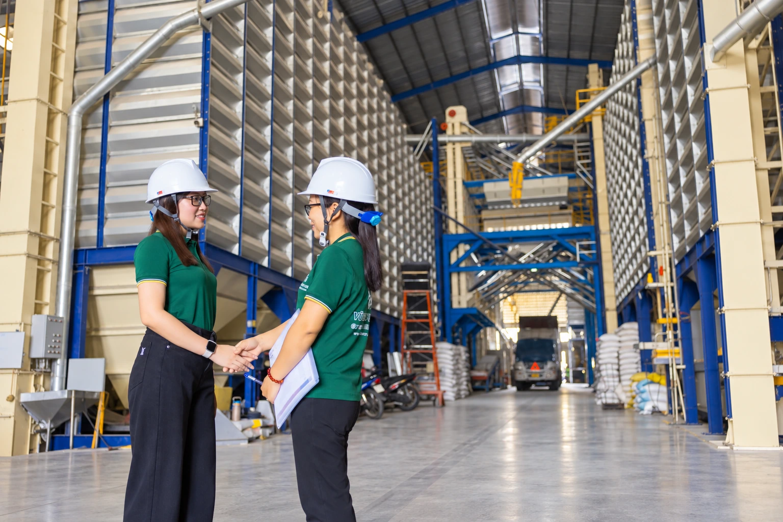 Production planning discussion from the supplied company archive