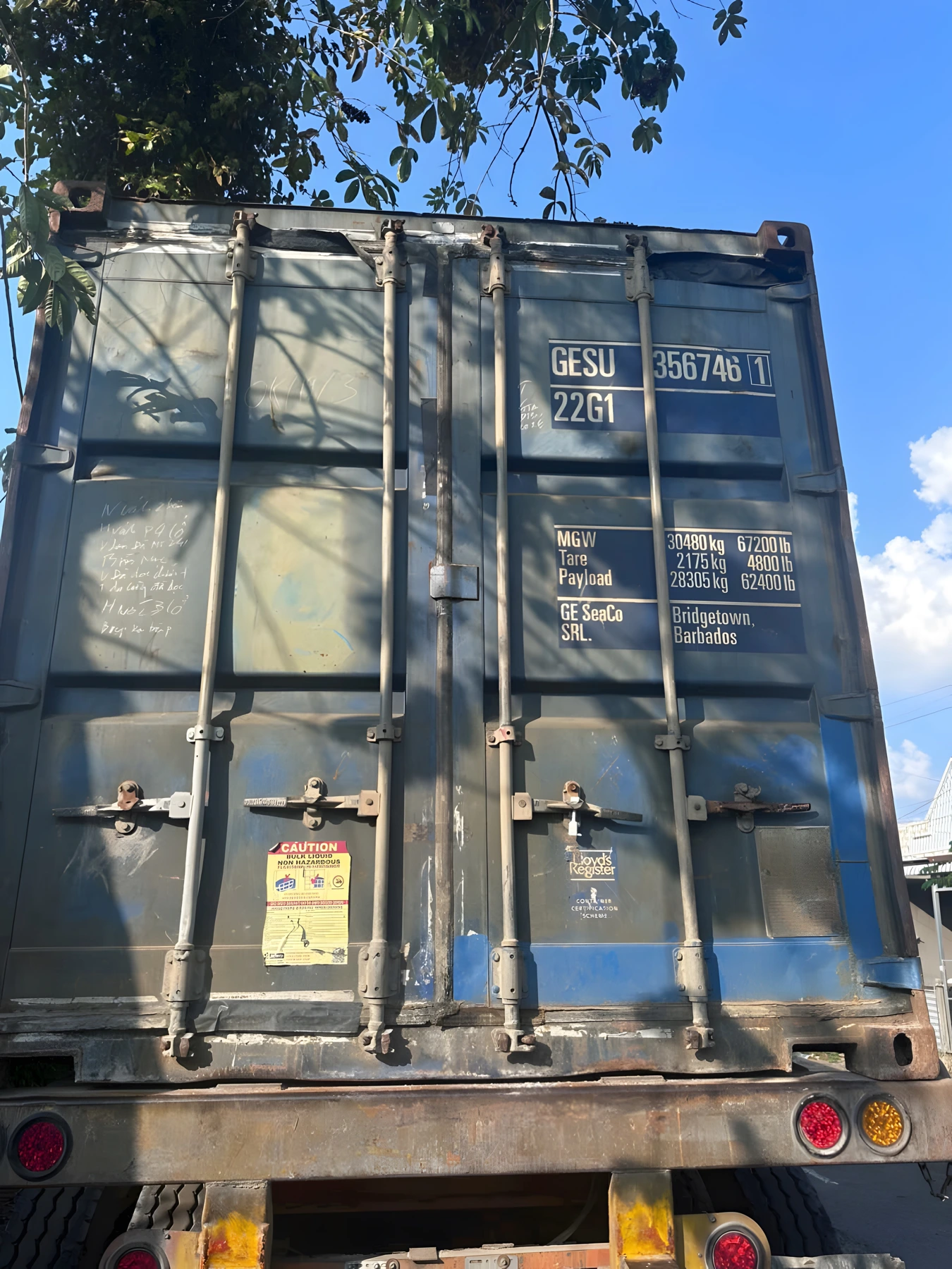 Container dispatch from the supplied company archive